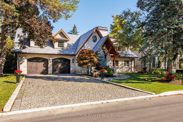 80 Forest Grove Drive, Toronto C15