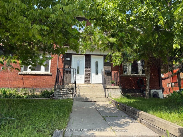 327 Vaughan Road, Toronto C03