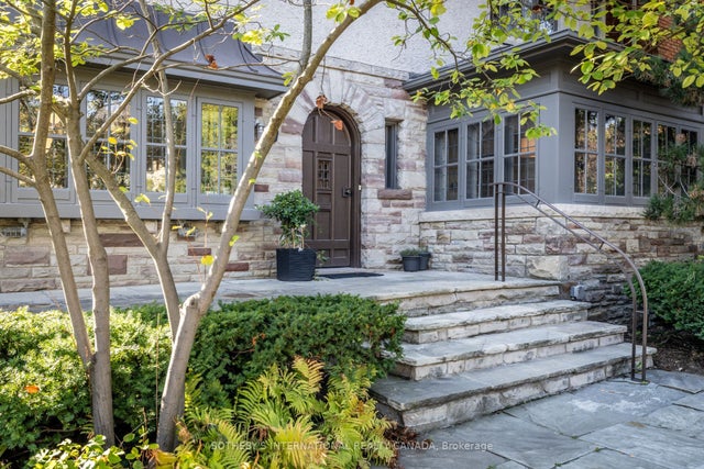 74 Inglewood Drive, Toronto C09