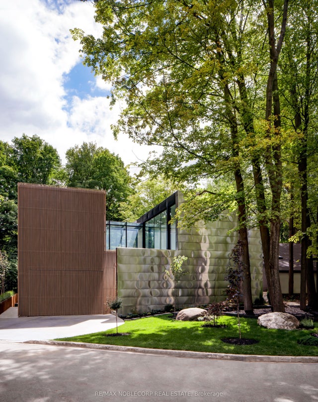 7 Waxwing Place, Toronto C13