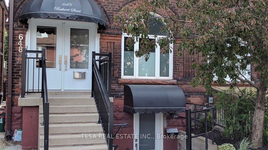 648 Bathurst Street Main, Toronto C01