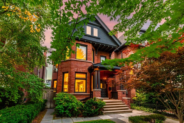 134 Roxborough Street W, Toronto C02