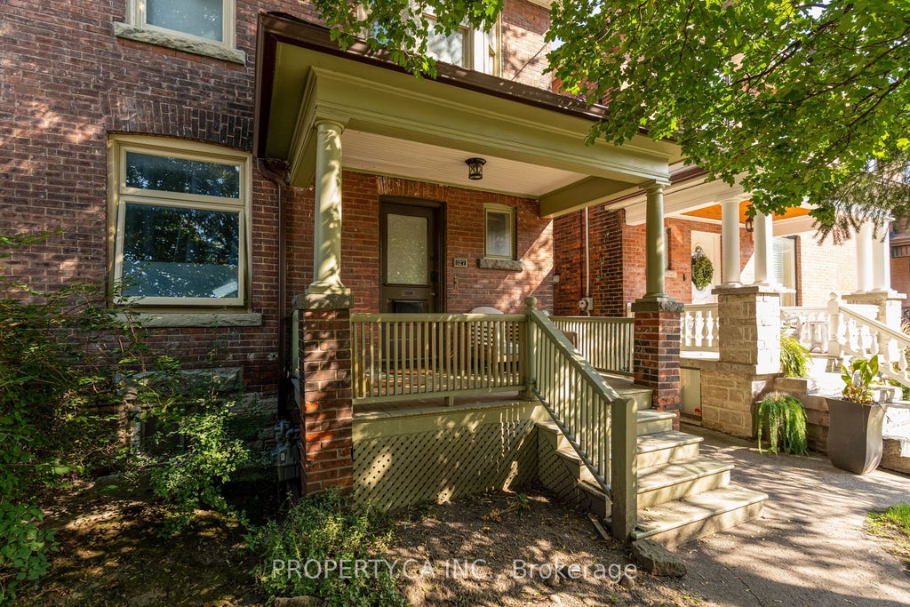 127 Beatrice Street Bsmnt, Toronto C01
