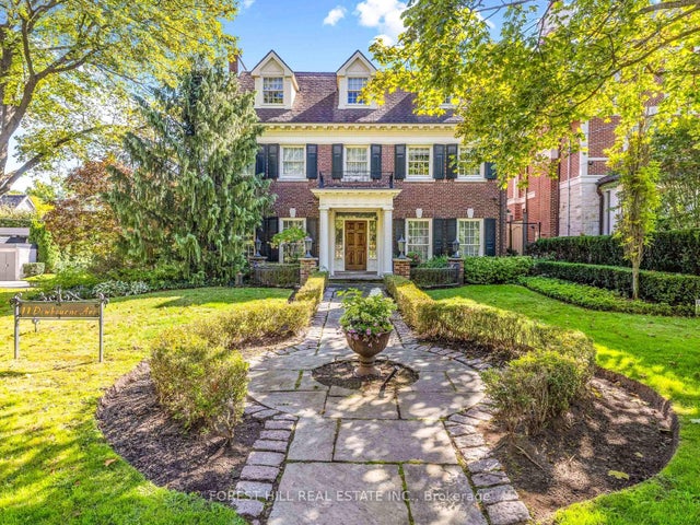 11 Dewbourne Avenue, Toronto C03