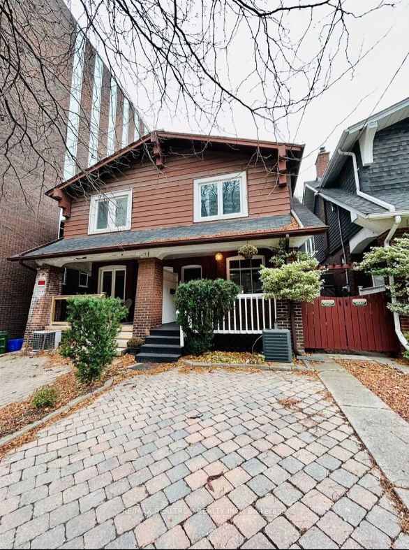 16 Henning Avenue, Toronto C03
