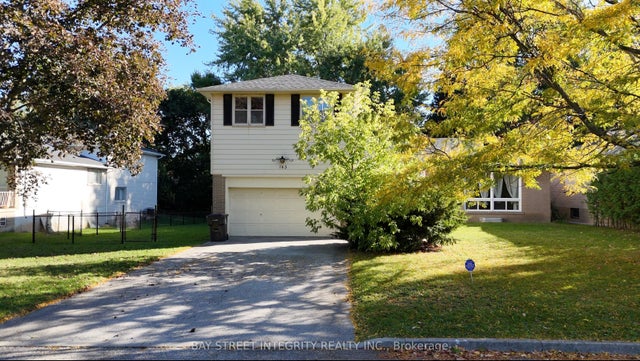 143 Munro Boulevard, Toronto C12