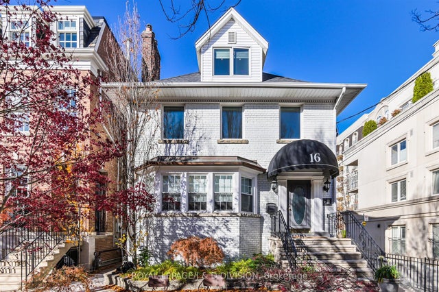 16 Farnham Avenue Main, Toronto C02