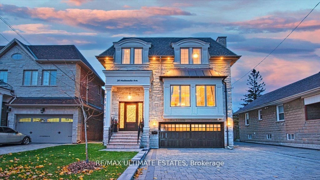 26 Madawaska Avenue, Toronto C14