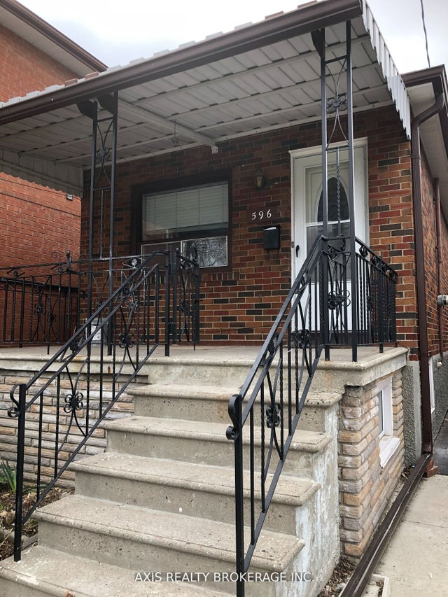 596 Glenholme Avenue, Toronto C03
