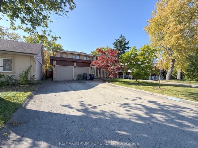 42 Fairchild Avenue Room 2, Toronto C07