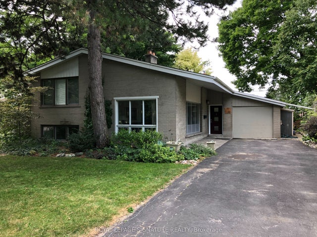32 Greenland Road, Toronto C13