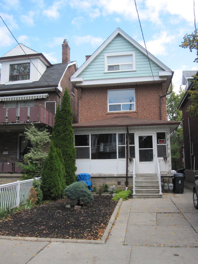 21 Delaware Avenue Lower Level, Toronto C01