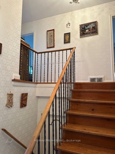 55 Overbrook Place, Toronto C06