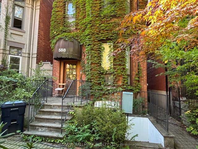 588 Spadina Avenue Bsmt, Toronto C01