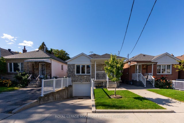 572 Northcliffe Boulevard, Toronto C03