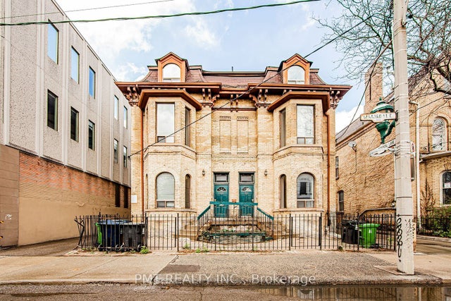 202 Gerrard Street E 1, Toronto C08