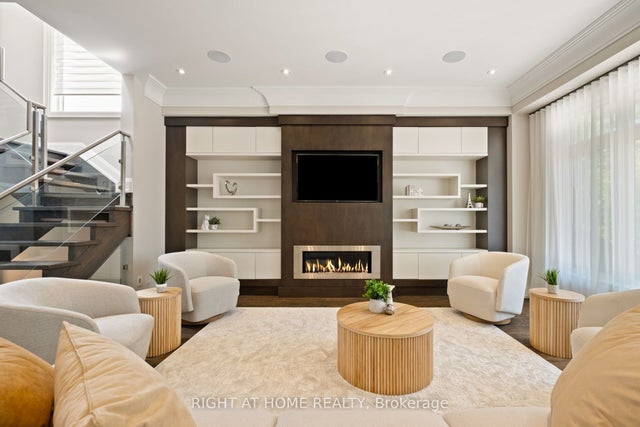 316 Churchill Avenue, Toronto C07