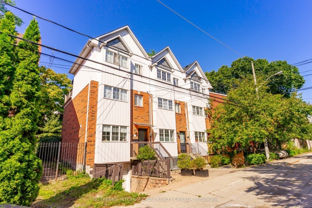 58a Poulett Street, Toronto C08