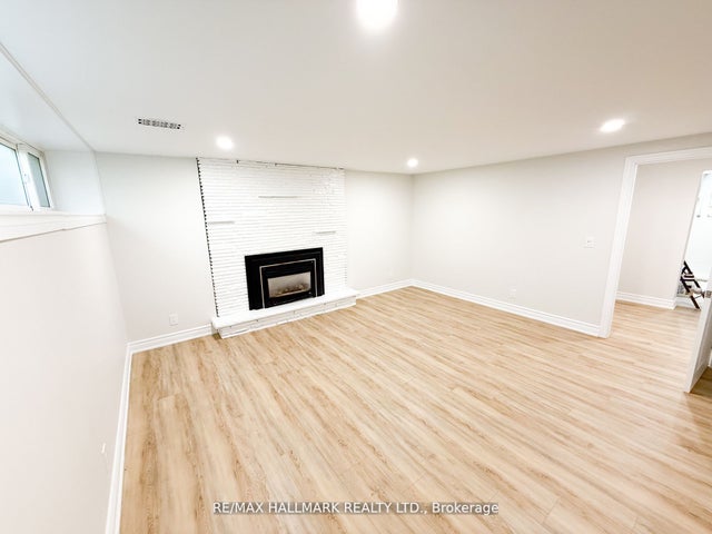 82 Norden Crescent Bsmnt, Toronto C13