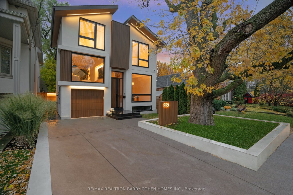 353 Broadway Avenue, Toronto C12