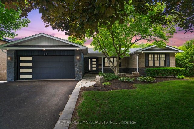 42 Heathview Avenue, Toronto C15