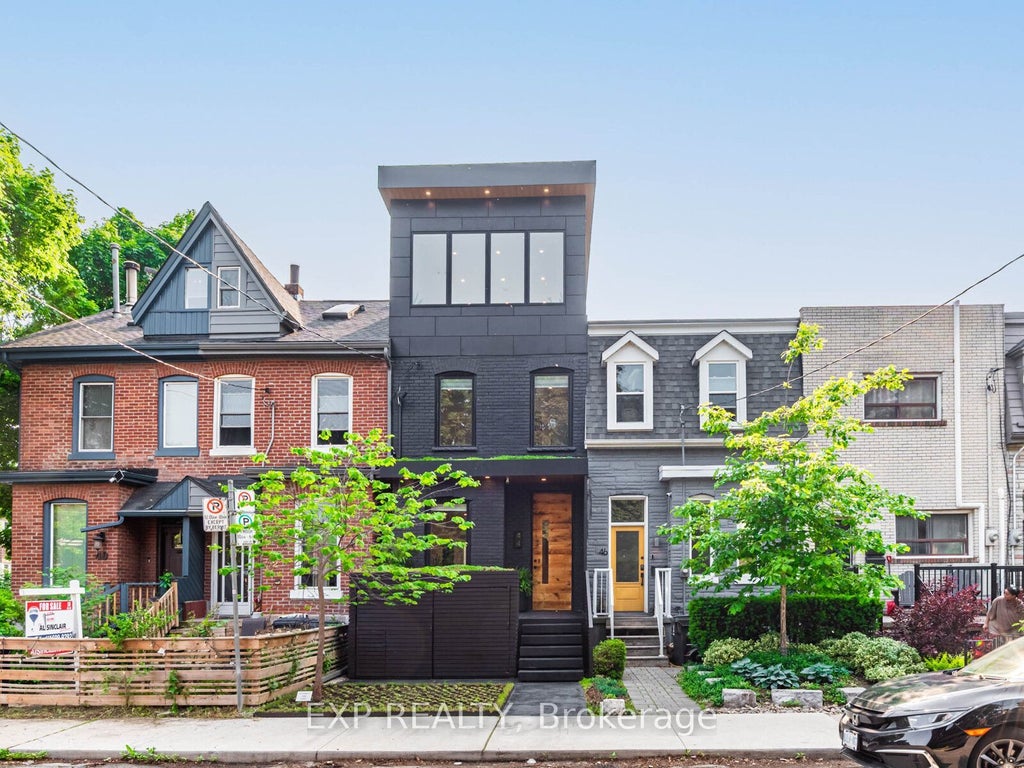 44 Massey Street, Toronto C01