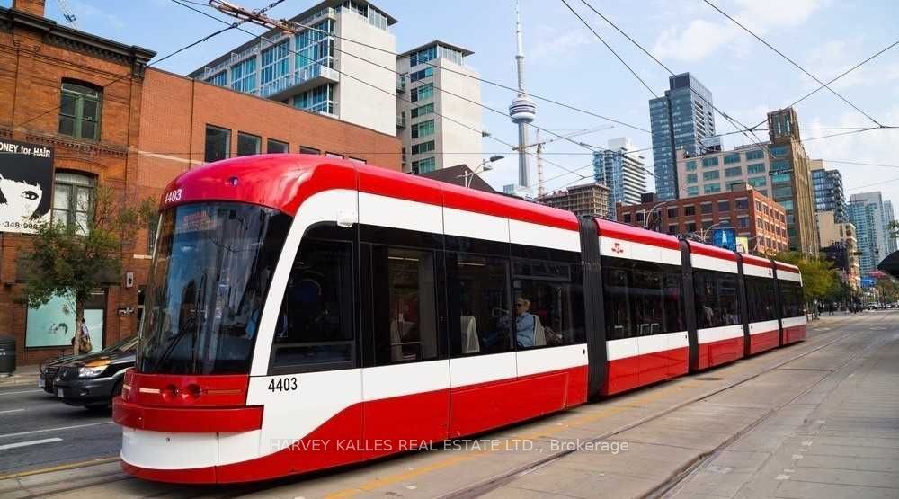 881 St Clair Avenue W Main #2, Toronto C03