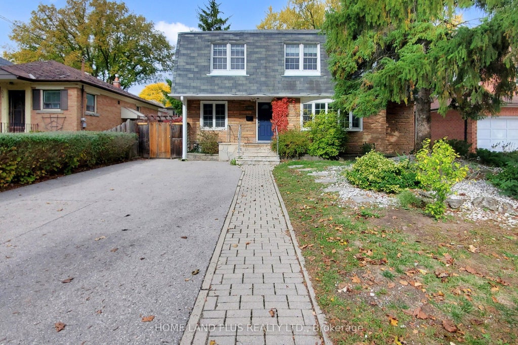 386 Princess Avenue Basement, Toronto C14