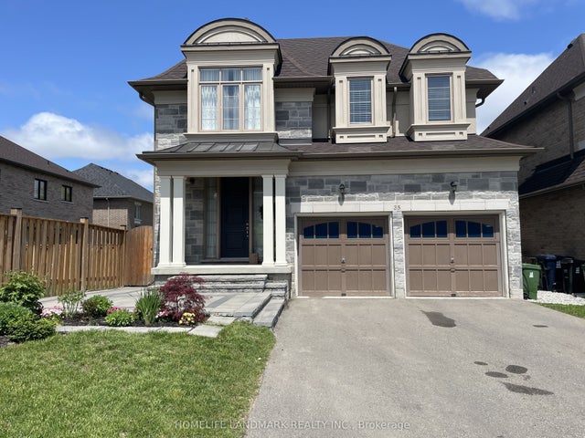 35 Queen Magdalene Place, Toronto C15