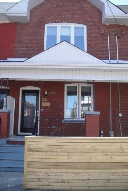 564 Delaware Avenue N Lower, Toronto C02