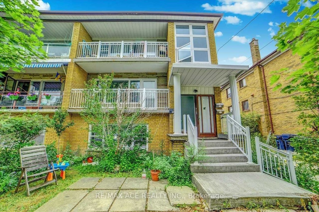 170 Elder Street 2, Toronto C06