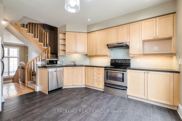 135 Massey Street, Toronto C01