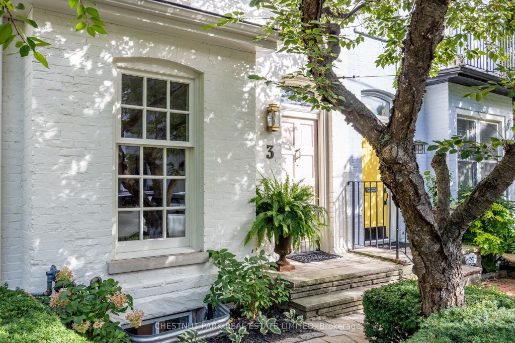 3 Ottawa Street, Toronto C09