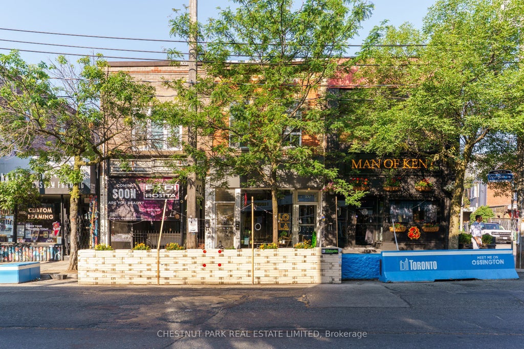 200 Ossington Avenue, Toronto C01