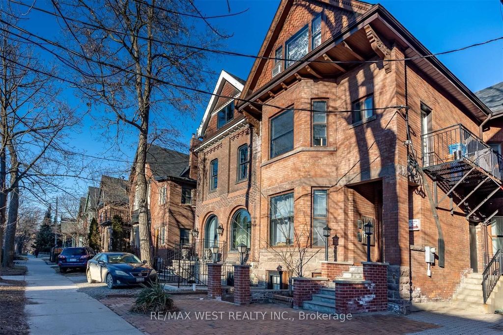 125 Madison Avenue, Toronto C02