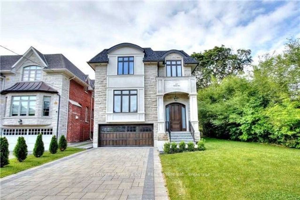 112 Alfred Avenue, Toronto C14