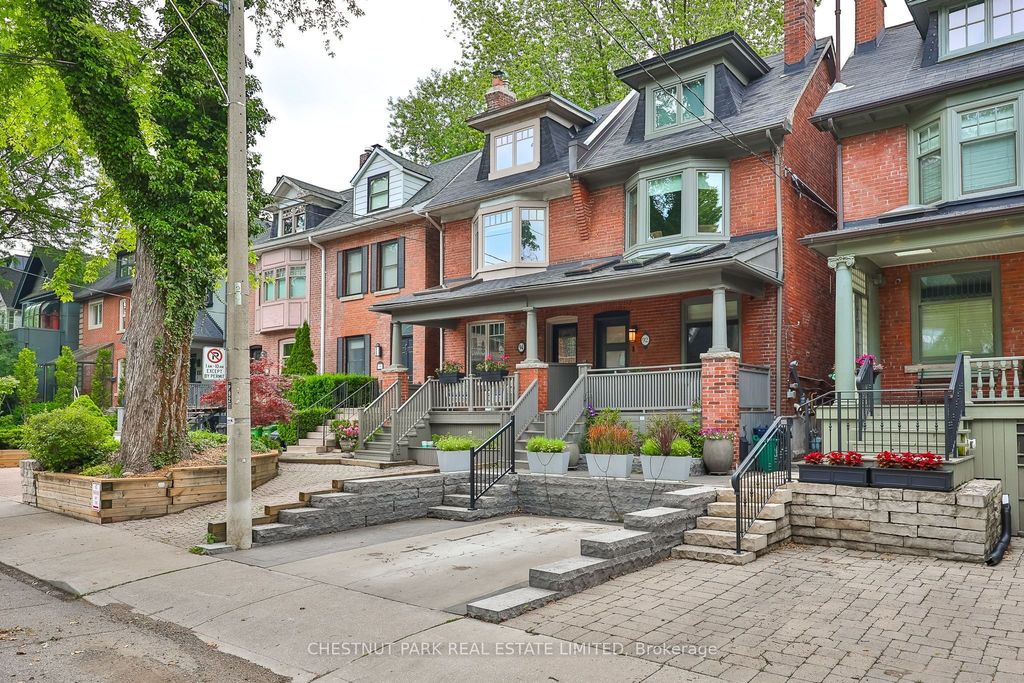 92 Balmoral Avenue, Toronto C02