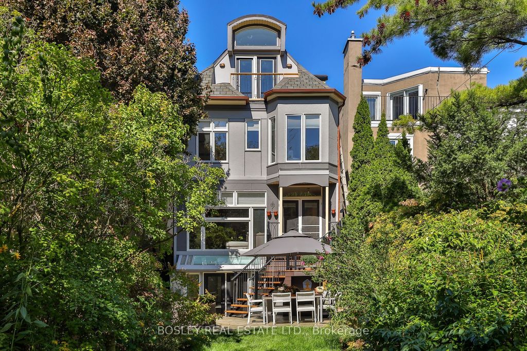 301 Keewatin Avenue, Toronto C10