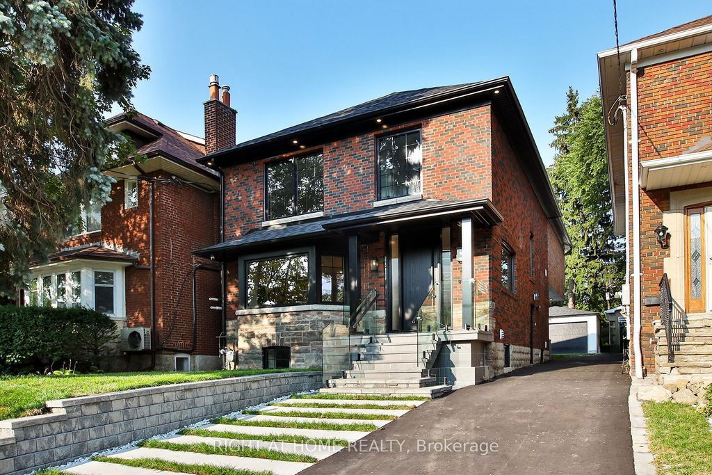 106 Eastbourne Avenue, Toronto C03