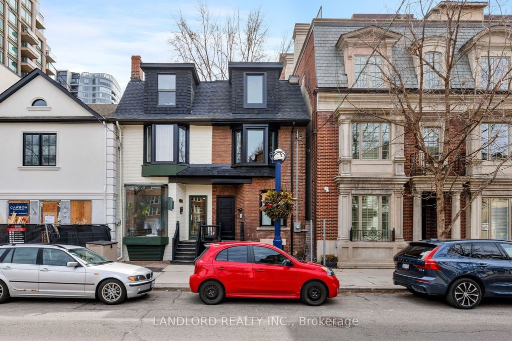 107a Scollard Street, Toronto C02