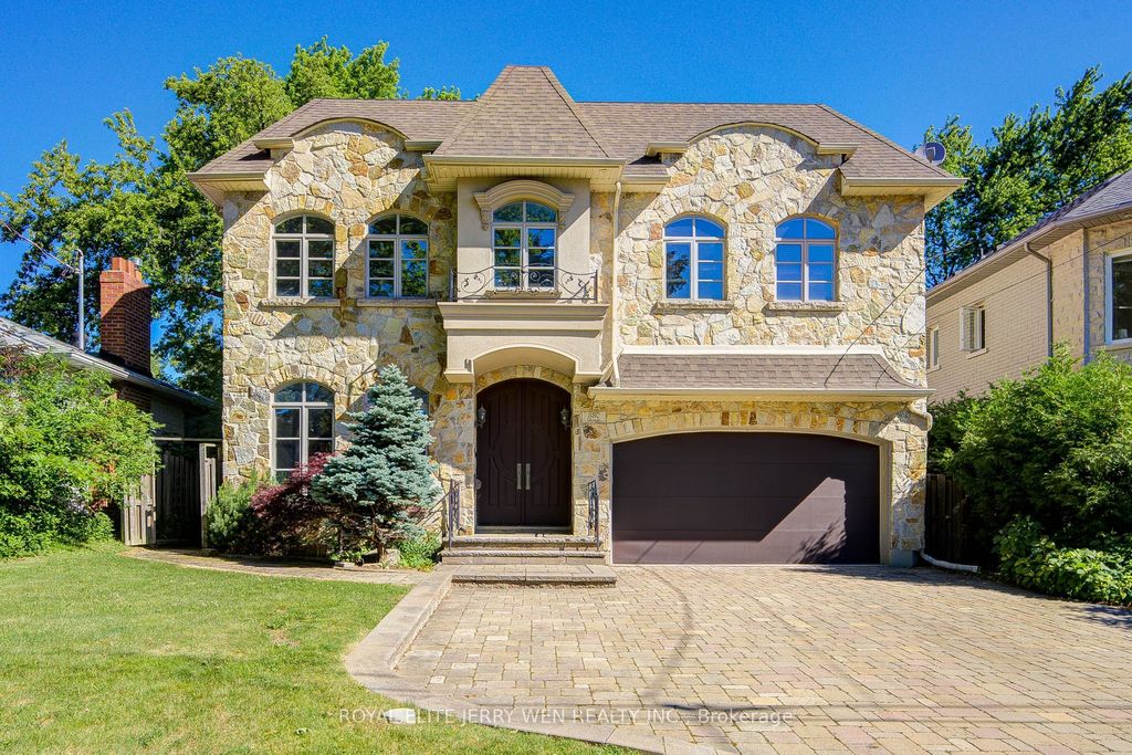 330 Hillcrest Avenue, Toronto C14