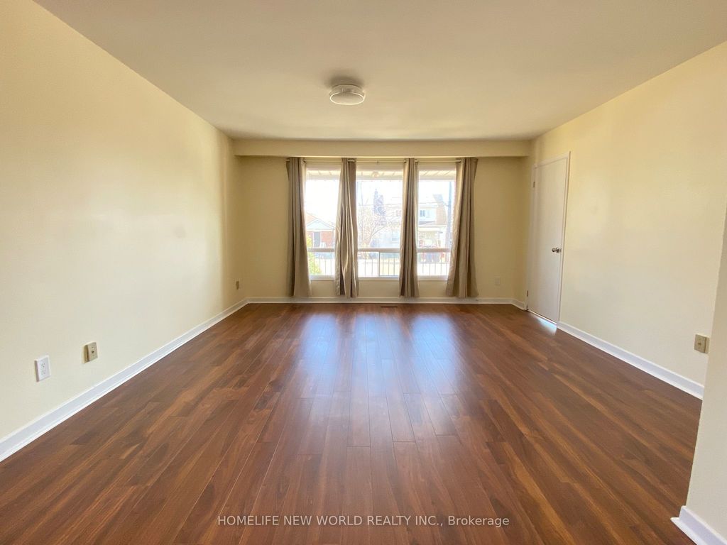 290 Sheppard Avenue W, Toronto C07
