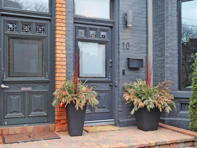 10 Webster Avenue, Toronto C02