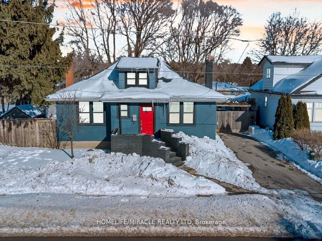 87 Harmony Road S, Oshawa