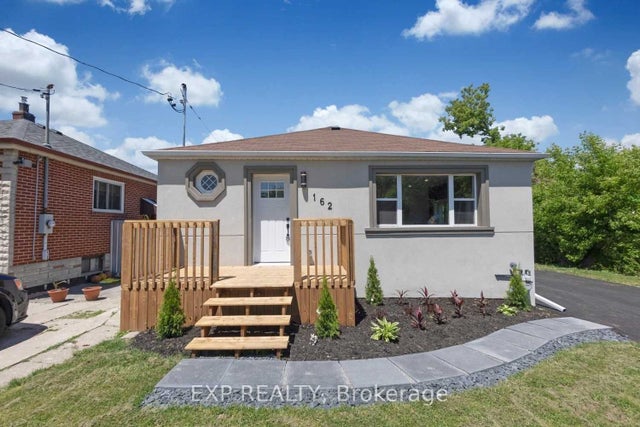 162 Hibbert Avenue, Oshawa