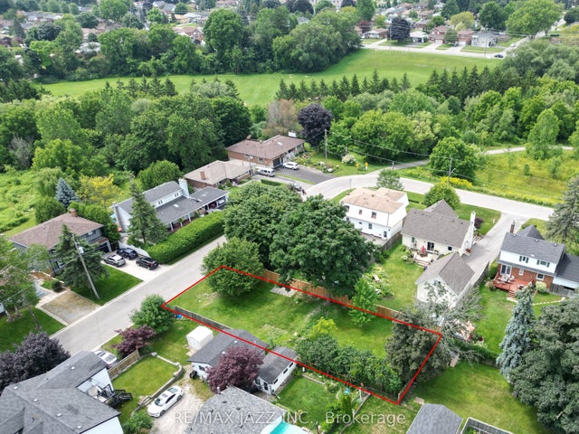 760 Hoskin Avenue, Oshawa