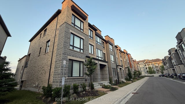 19 Steamboat Way, Whitby