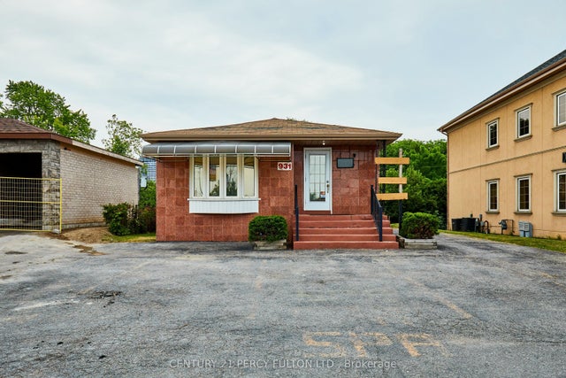 931 Liverpool Road, Pickering
