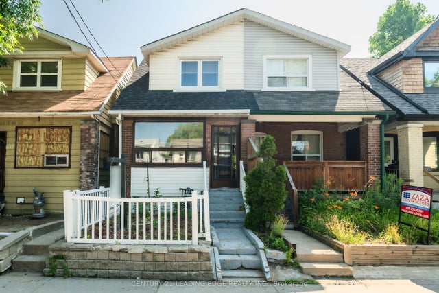 635 Coxwell Avenue, Toronto E02