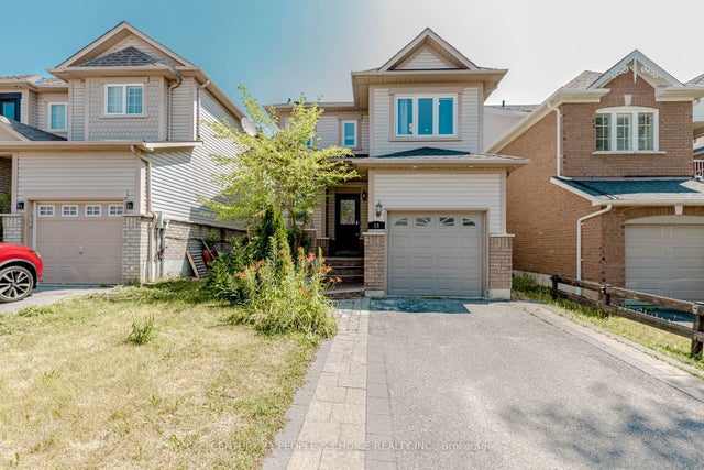 15 Candlebrook Drive, Whitby
